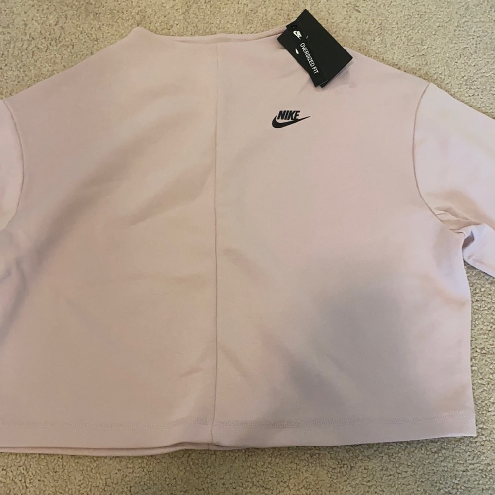Nike Women’s oversized Tech Fleece Pullover